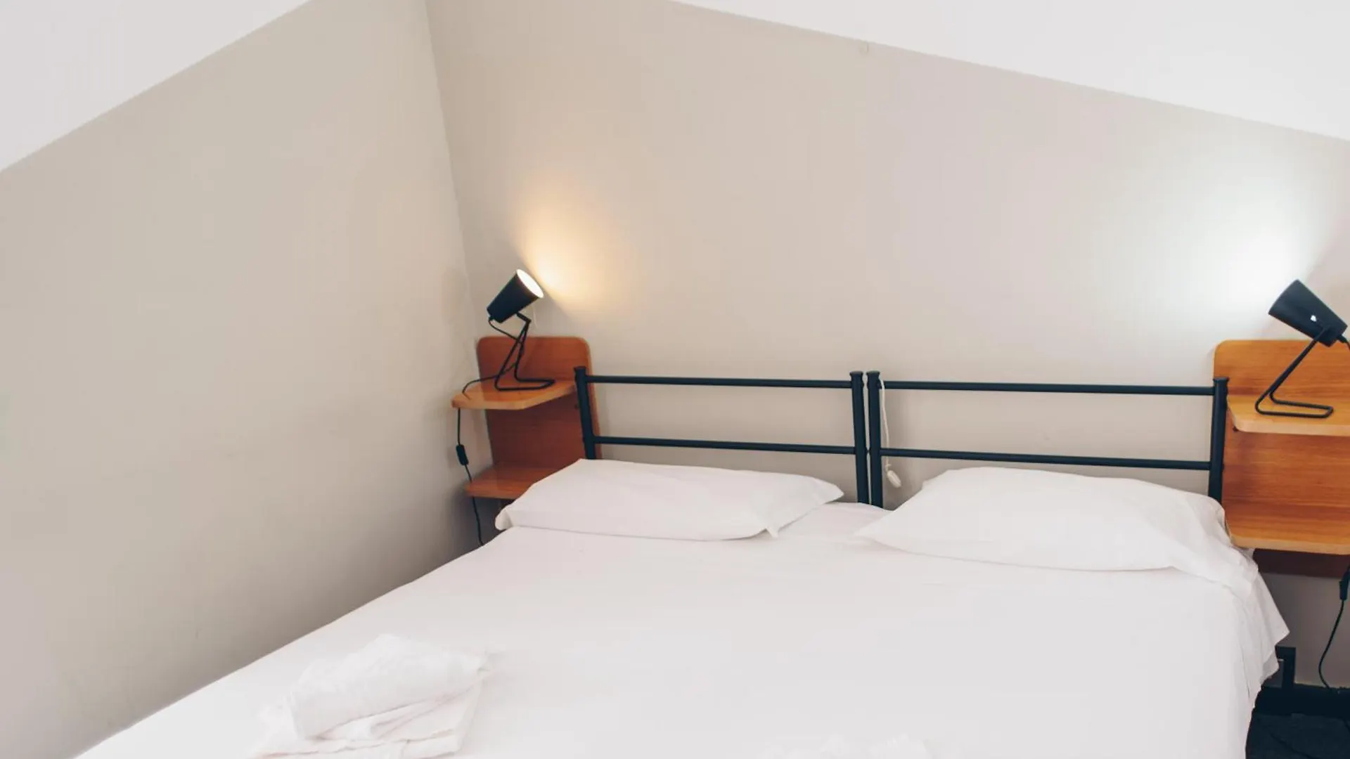 Uniho Hostel Pavia 0*,