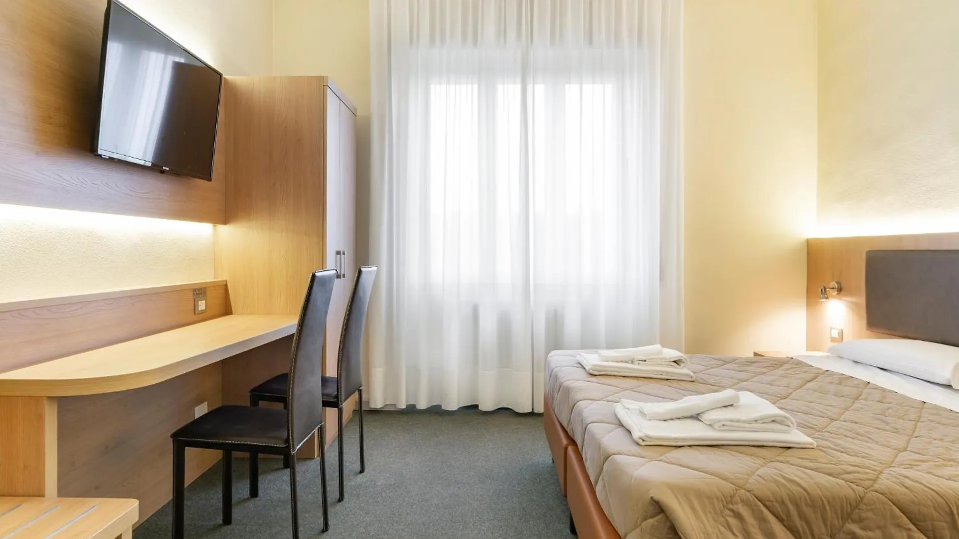 Uniho Hostel Pavia