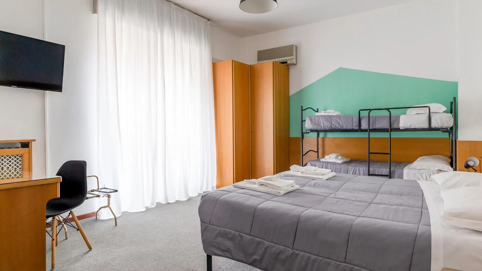 Uniho Hostel Pavia