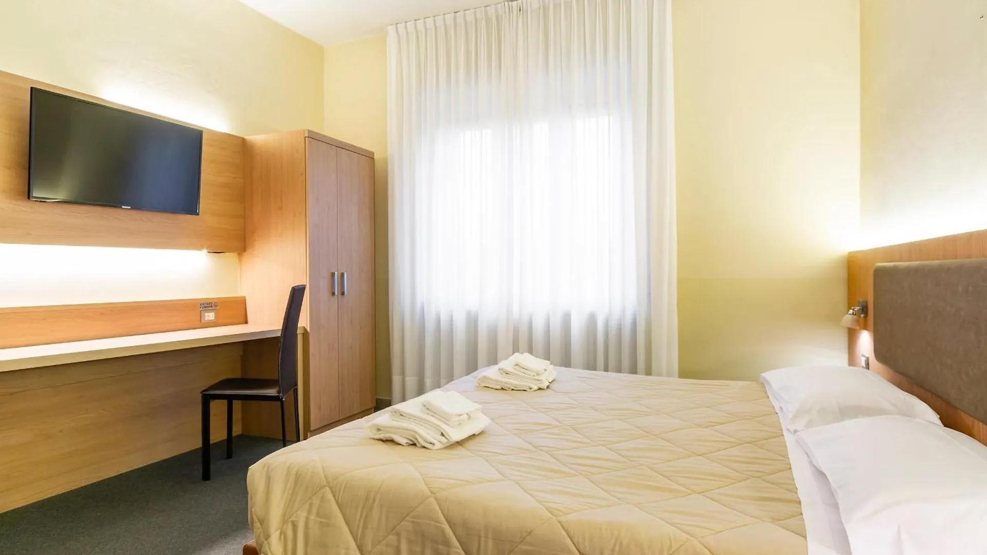 Uniho Hostel Pavia