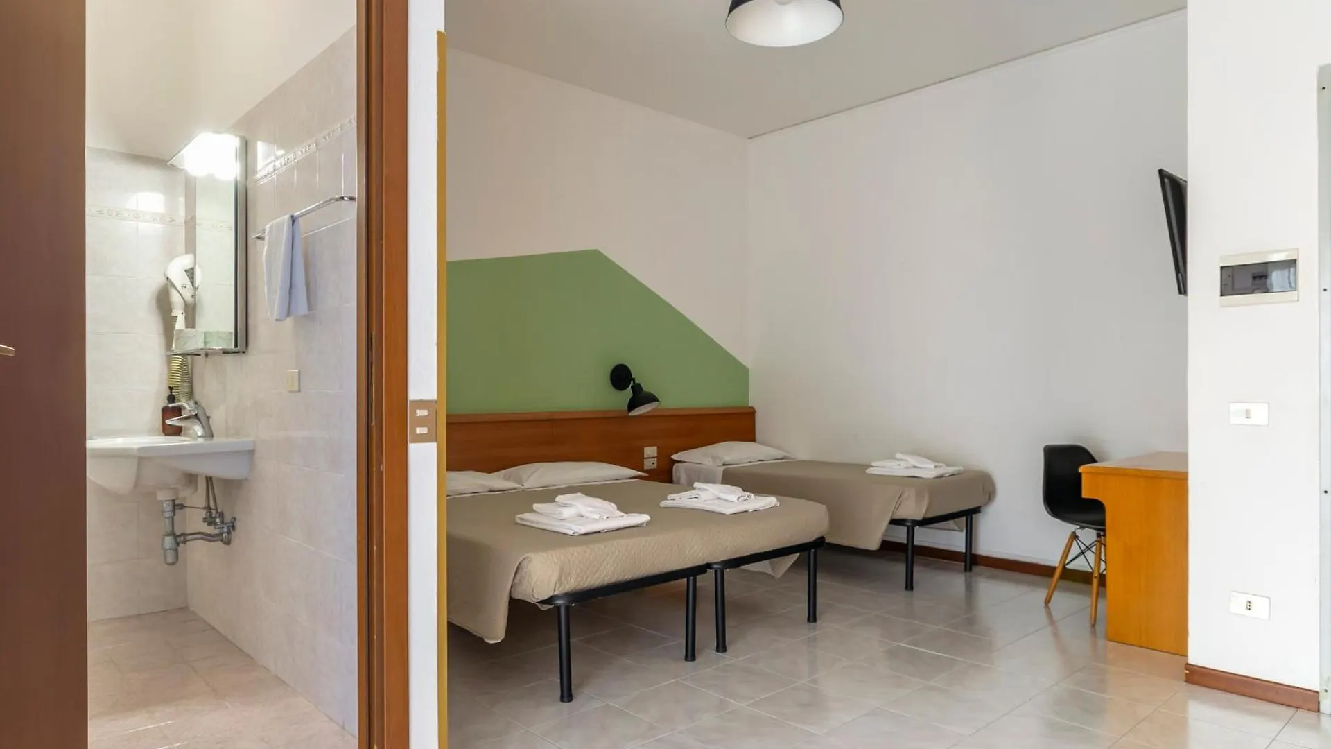 Uniho Hostel Pavia